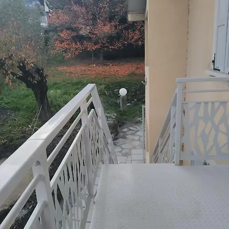 Duplex 3 Chambres Avec Climatisation Et Terrasse Apartment
