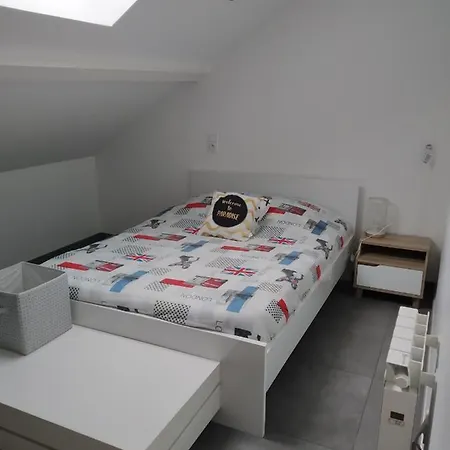 Duplex 3 Chambres Avec Climatisation Et Terrasse *