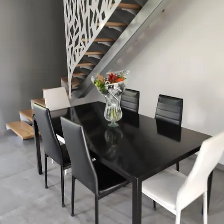 Duplex 3 Chambres Avec Climatisation Et Terrasse Apartment Saint-Jean-de-Maurienne